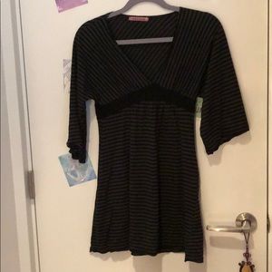 V-Neck dress || Velvet by Graham & Spencer